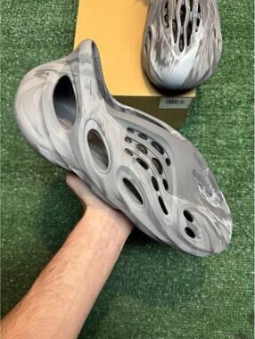 Adidas Yeezy Foam RNR MX Granite Size 12
